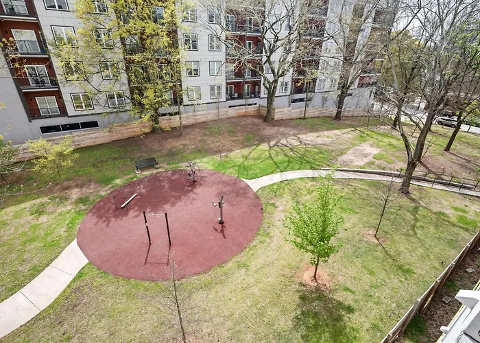 Brand New Condo With Balcony Washer Dryer 542Blvd